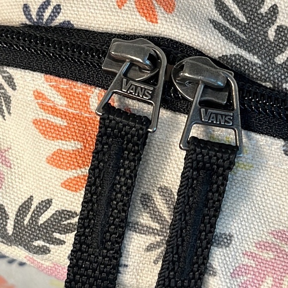VANS Realm Floral Canvas Backpack - design collaboration with ASPCA - Picture 8 of 16